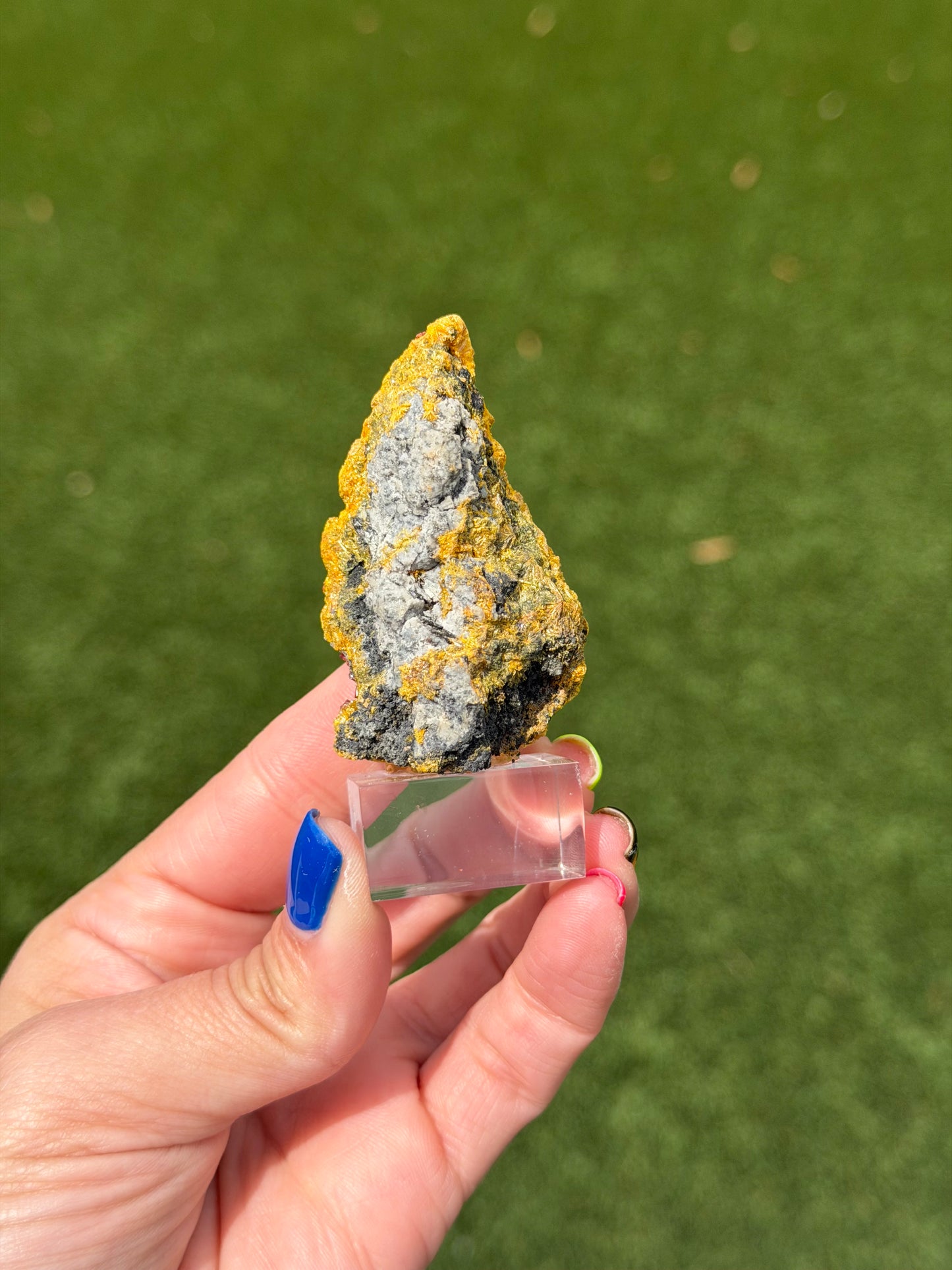 Barite on Realgar - Peru