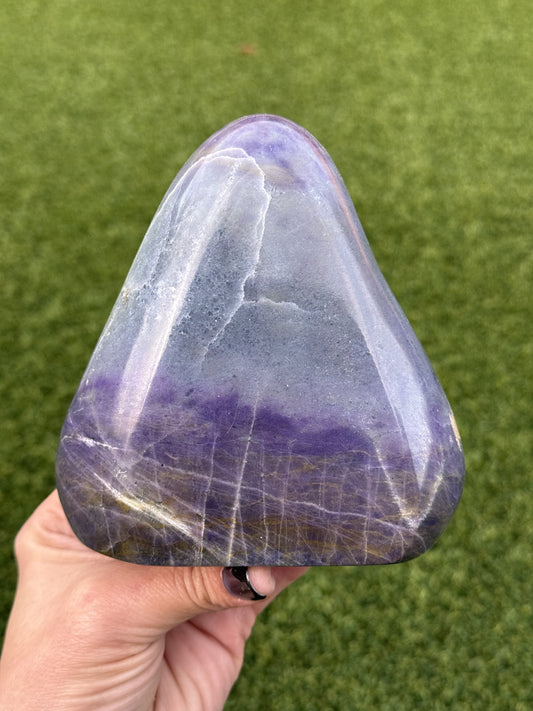 Hackmanite Free Form