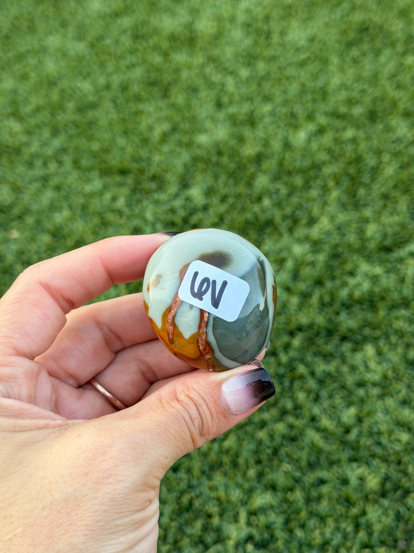 Polychrome jasper palm stones