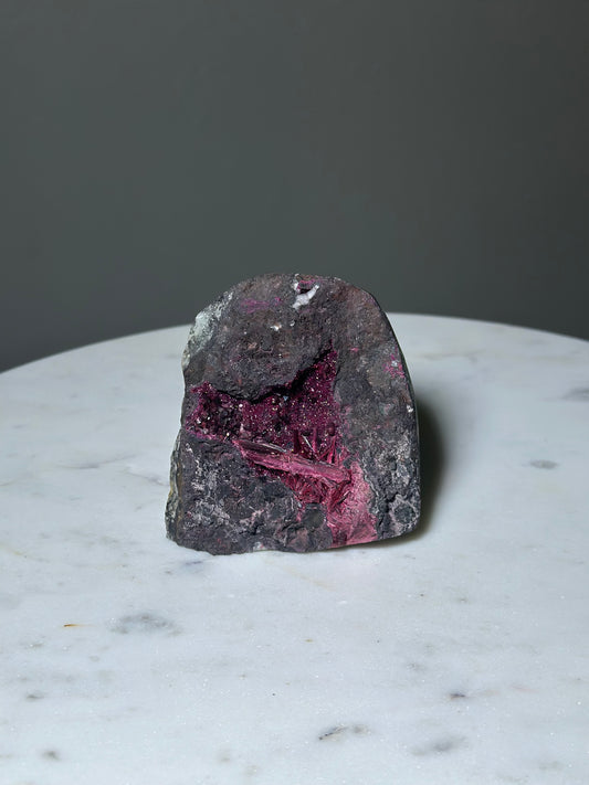 Erythrite Cut Base