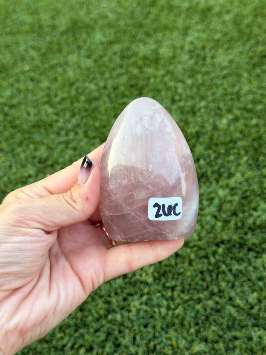 Rose quartz free forms