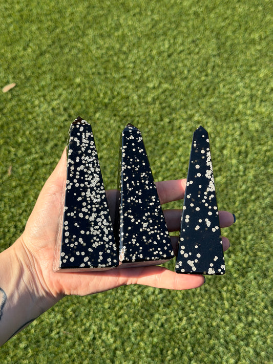 Stardust Obsidian Large Obelisks