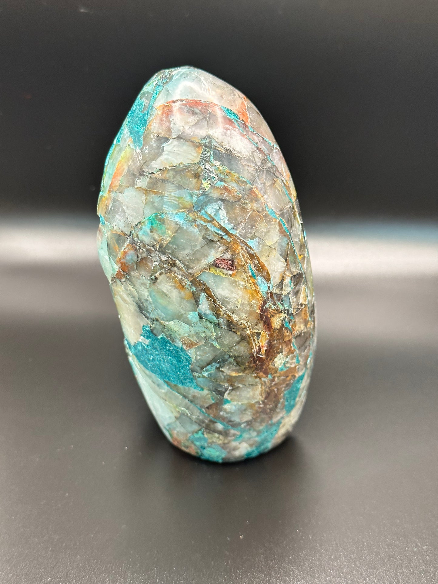Chrysocolla in Quartz